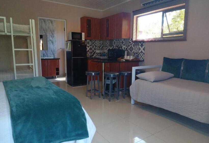 家庭间, Sonhos Dreams Self Catering Garden Cottages