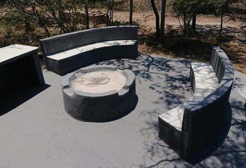 침실 2개 주택, Svh Bush Lodge