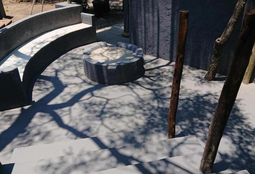 침실 2개 주택, Svh Bush Lodge