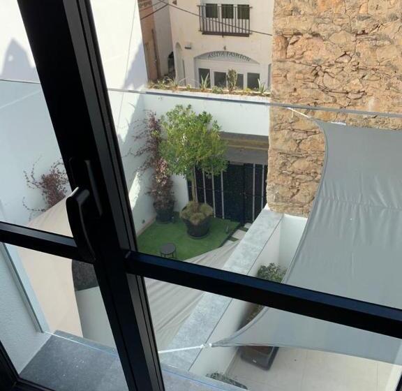 标准工作室, Aparthotel El Cargol