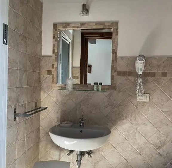 Standard Neljän Hengen Huone, B&b Fonte Vena