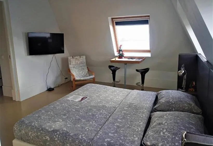 キングサイズベッドのデラックスルーム, Kaap Hoorn Club Bed En Breakfast