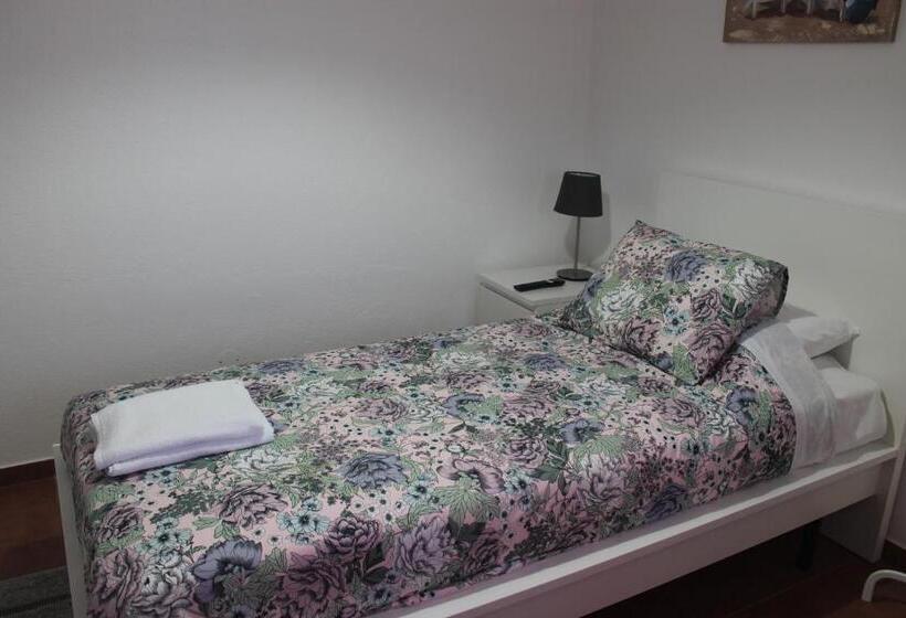 バスルーム共有のシングルスタンダード, Hospedaria Da Barragem