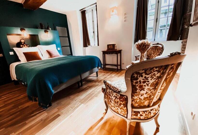 غرفة ديلوكس, L Accrochecoeur