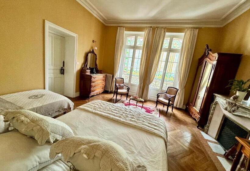 Люкс Вид на Сад, La Maison D Hôtes Du Chapelier