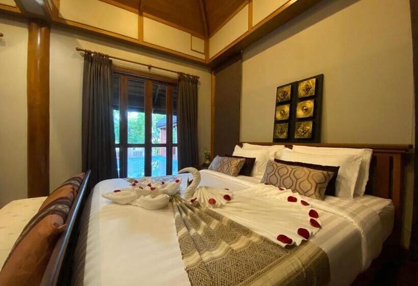 高级大房间, Sak Ka Ya