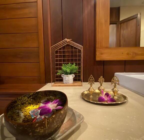 高级大房间, Sak Ka Ya