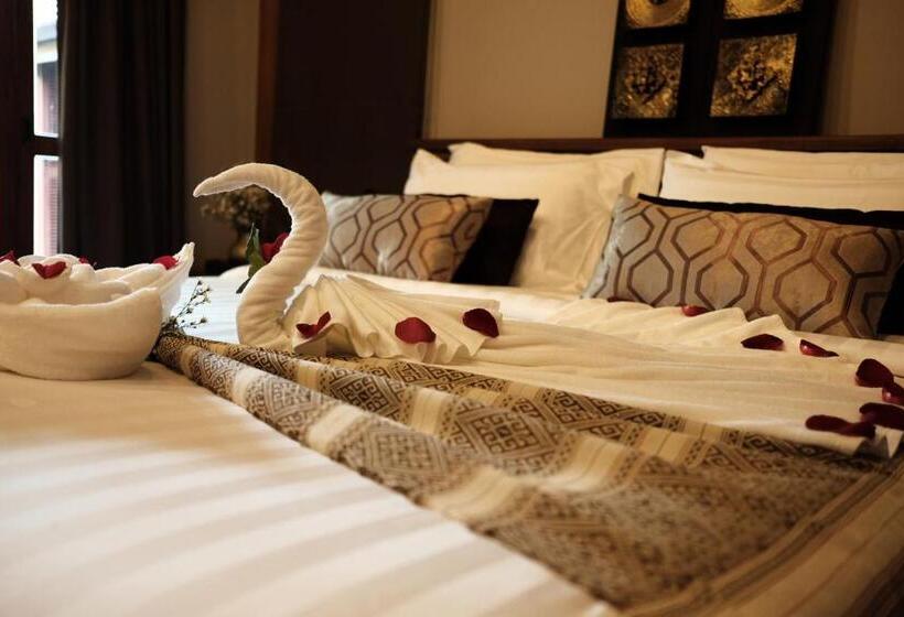 高级大房间, Sak Ka Ya