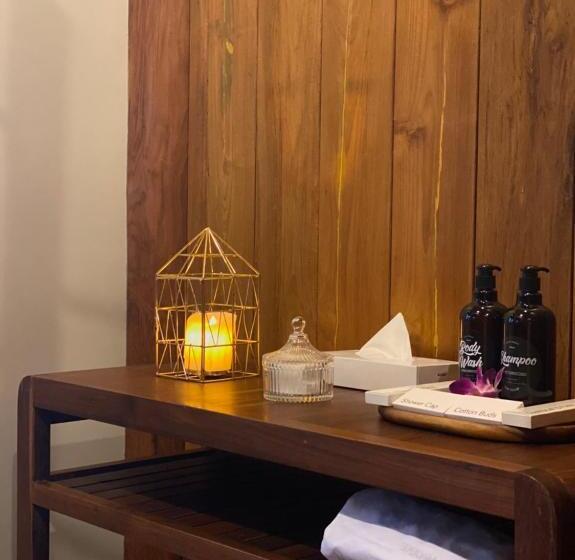 带大床的高级房间, Sak Ka Ya