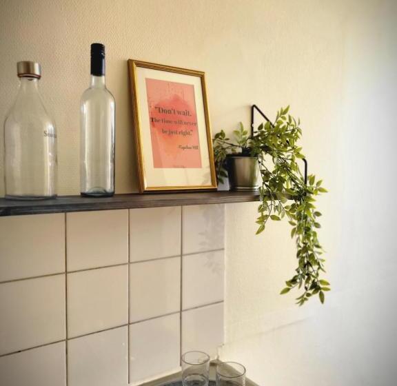 חדר סטנדרט חדר אמבטיה משותף, Kg Sleepover & Ställplats