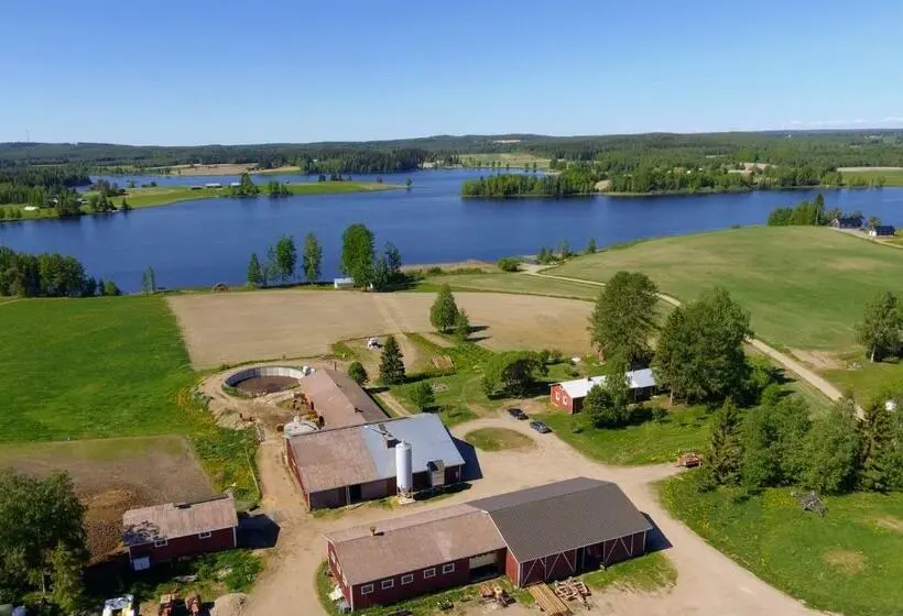 ４ベッドルームハウス, Laukkumäki Farm