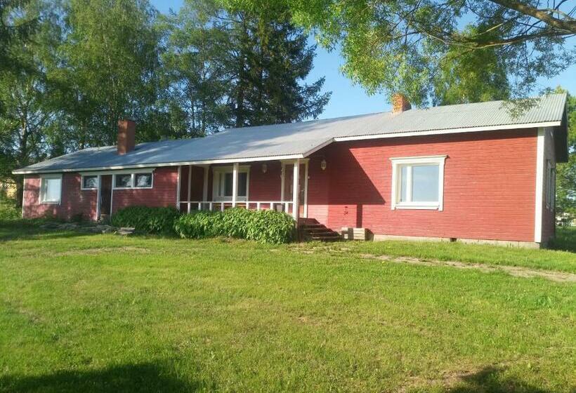 Дом 4 Спальни, Laukkumäki Farm