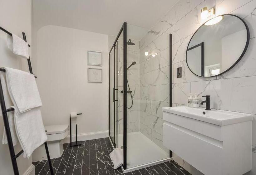 Апартаменты 1 Спальня, Cuckoo Rooms