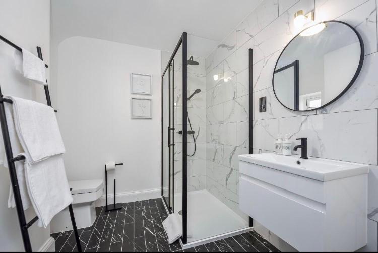 스탠다드 룸 킹사이즈 침대, Cuckoo Rooms