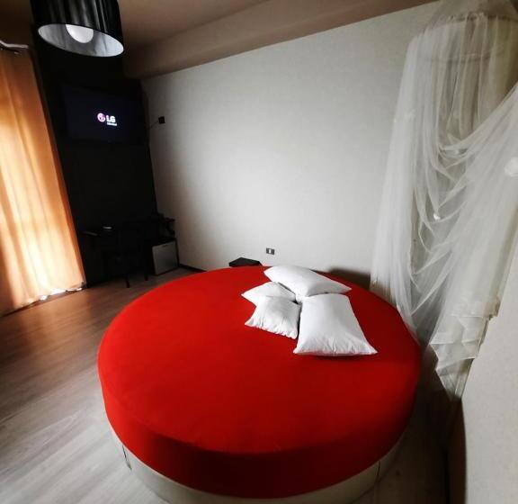 Номер Deluxe, Karma