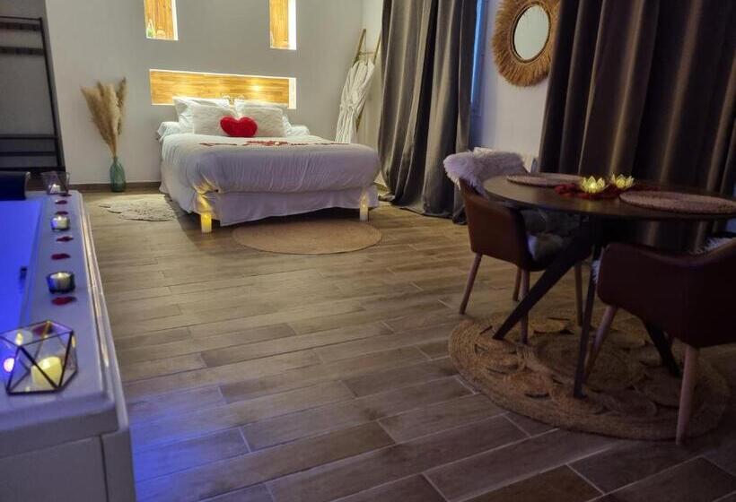 스탠다드 룸, L évasion Romantique Suite De Charme Avec Spa Privé à 20min De Paris Et Au Calme En Lisière De La Fo