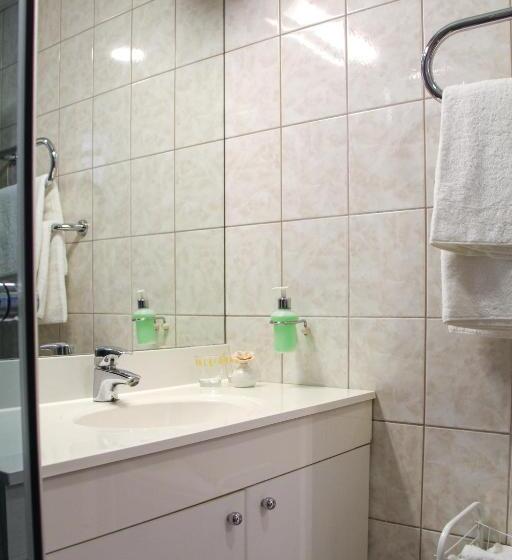 اتاق سوپریور خانوادگی, Nette