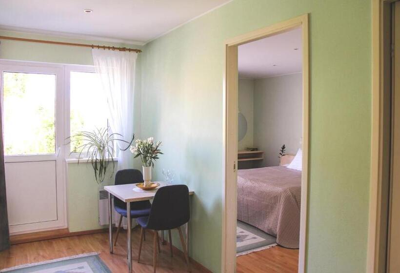 سوییت خانوادگی, Nette