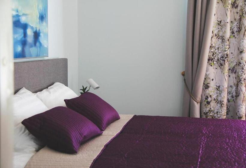 سوئیت جونیور خانوادگی, Nette