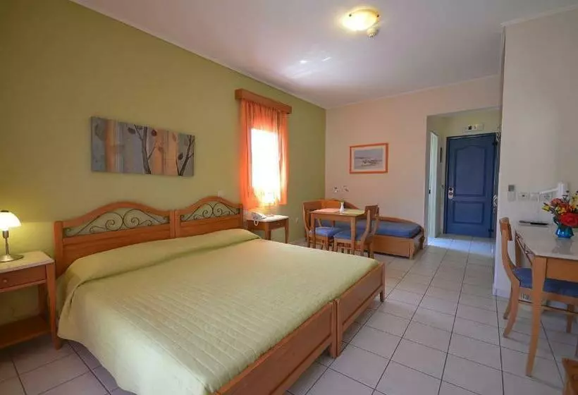 استودیوی استاندارد, Emporios Bay Hotel Chios