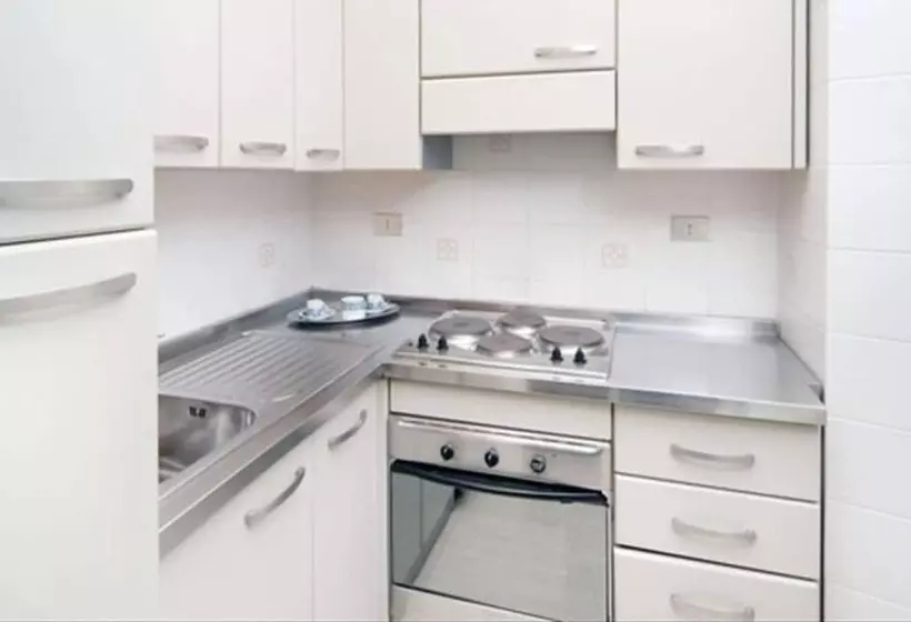 سوئیت سینیور, Aldrovandi Residence City Suites