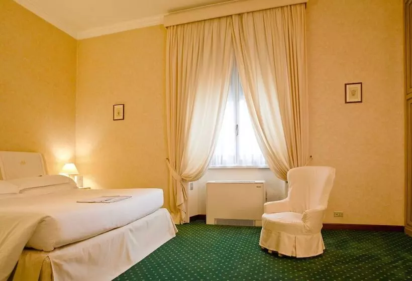 سوئیت سینیور, Aldrovandi Residence City Suites
