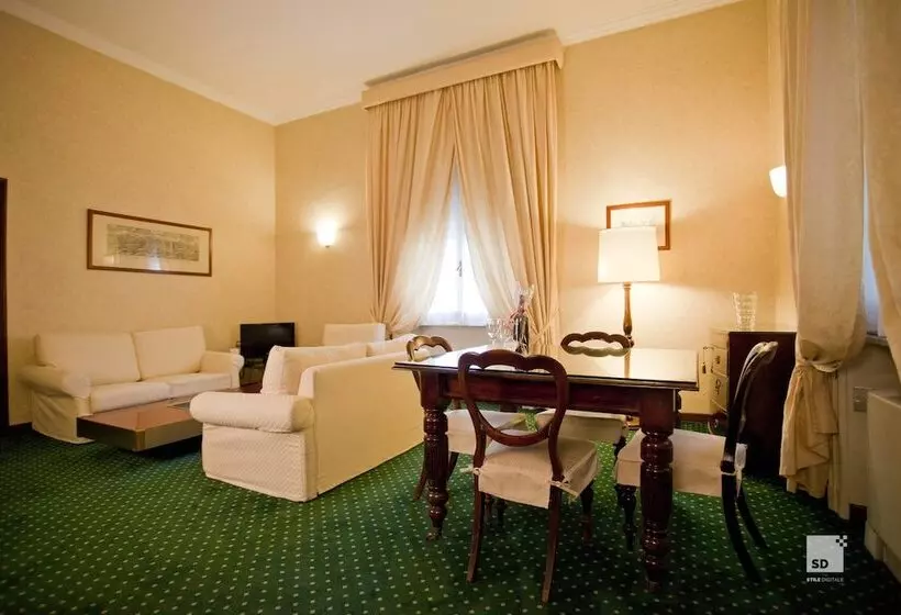 سوئیت سینیور, Aldrovandi Residence City Suites