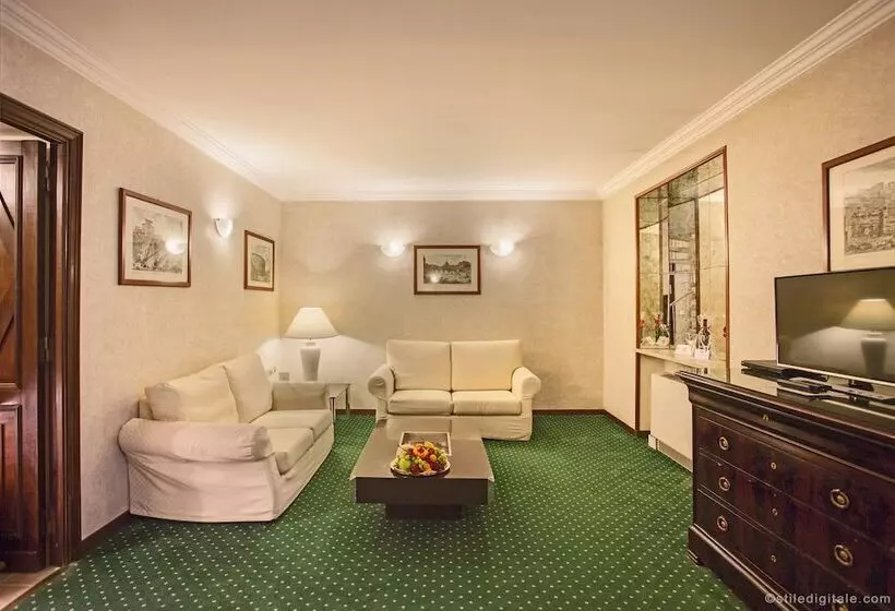 سوئیت سینیور, Aldrovandi Residence City Suites