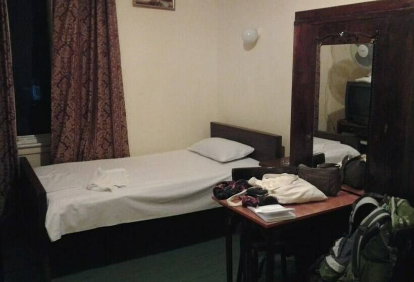 이코노미 룸, Efesos   Hostel