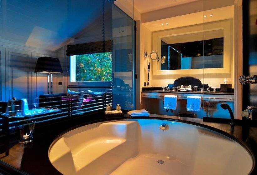 Полулюкс, Eight Hotel Portofino