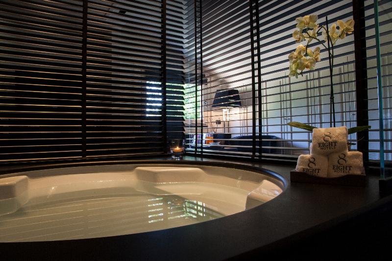 Полулюкс, Eight Hotel Portofino