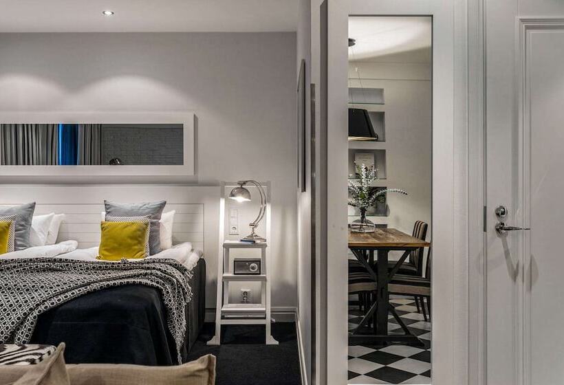 디럭스 룸, Fabian