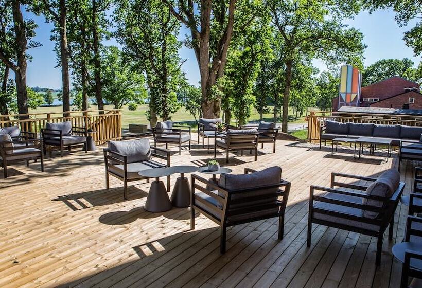 غرفة عائلية, Hehrne Kök & Konferens