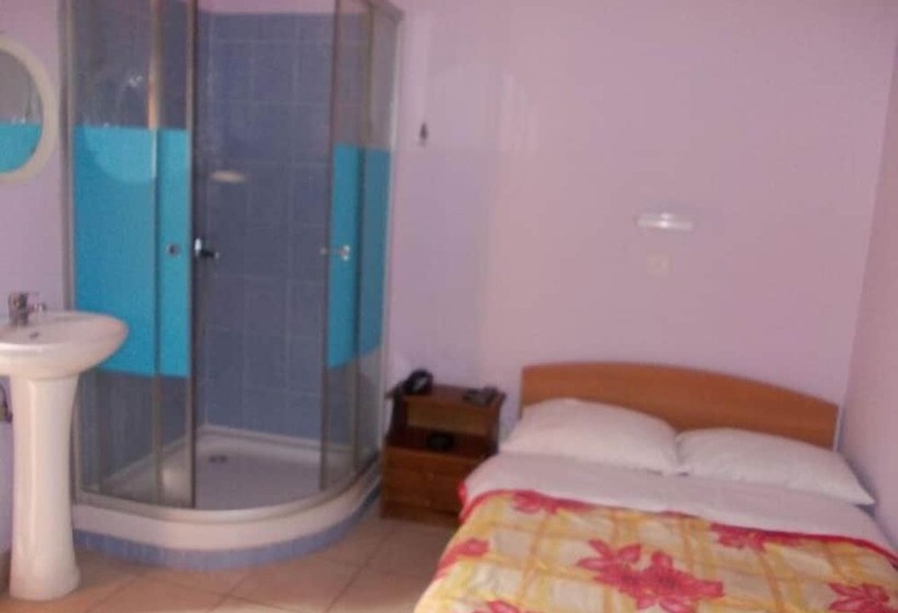 غرفة قياسية فردية, Korydallos