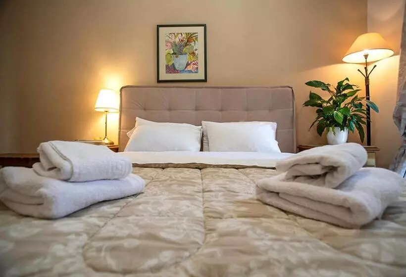 Chambre Standard Individuelle, Koukonas