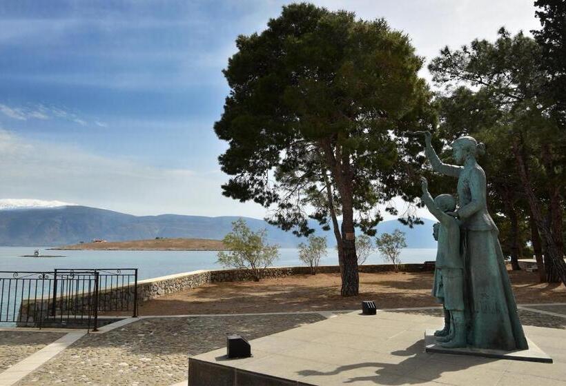 اتاق استاندارد سه نفره, Koukonas