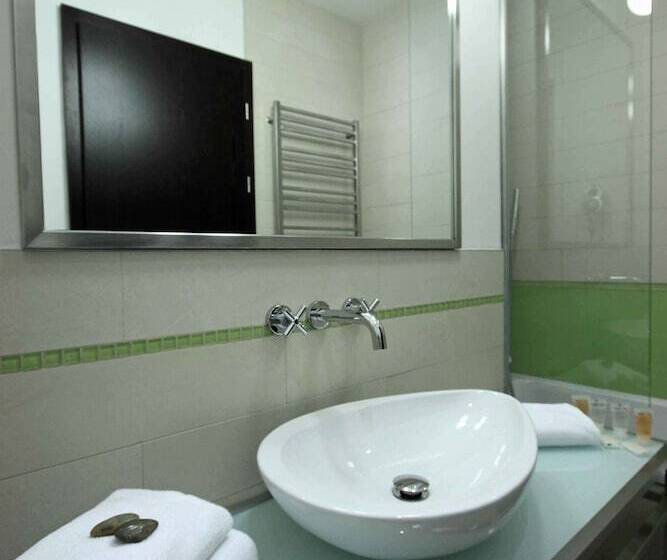 Quarto Superior, Pure White