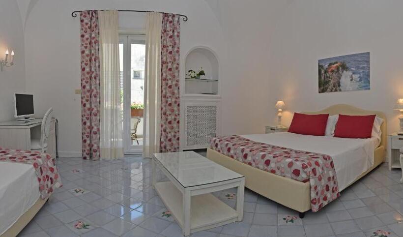 수피리어 트리플 룸, San Felice