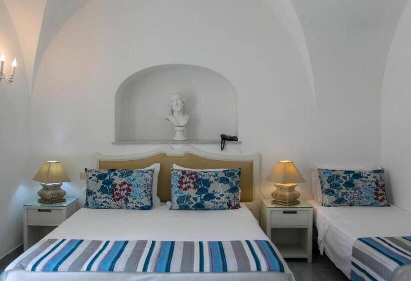 חדר סופריור לשלושה, San Felice