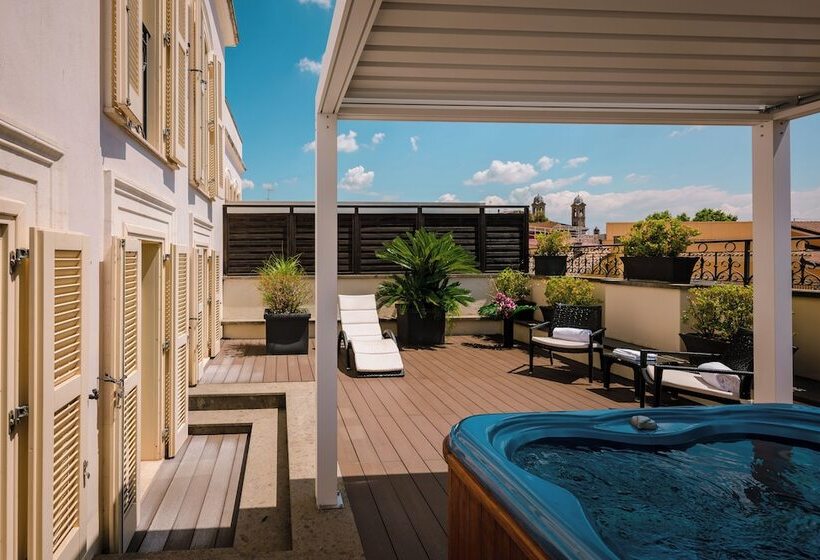 سوئیت با چشم‌انداز, The First Arte   Preferred Hotels & Resorts