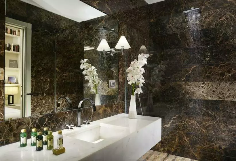 Suite, The First Arte Preferred Hotels & Resorts