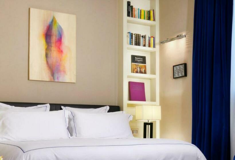 Camera Prestige, The First Arte   Preferred Hotels & Resorts