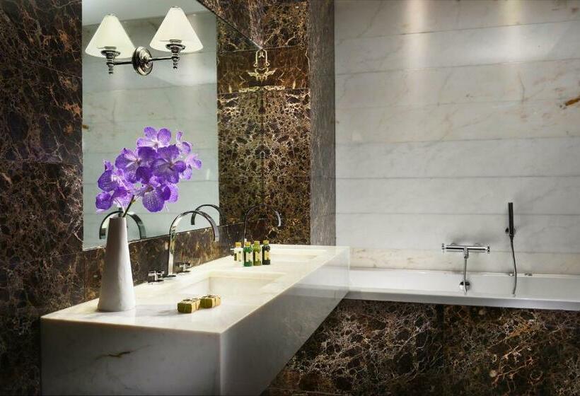 سوئیت پریمیوم, The First Arte   Preferred Hotels & Resorts