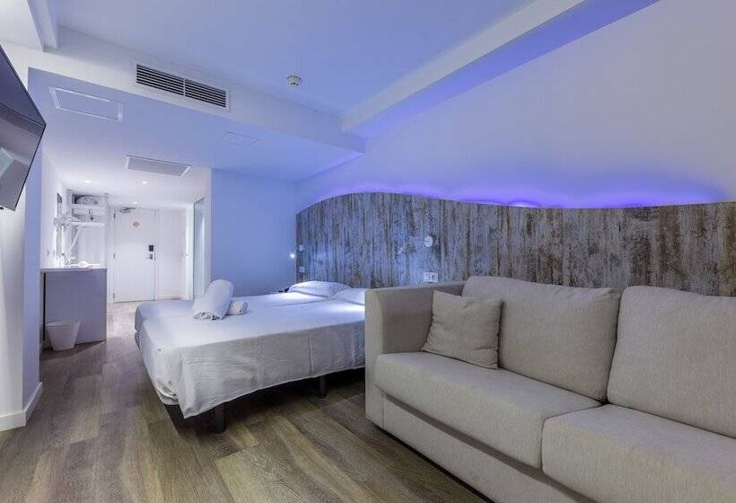 小型套房, Triton Beach