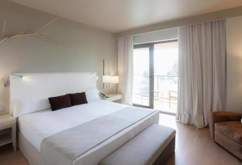 Superior Room with Terrace, Vincci Valdecanas Golf