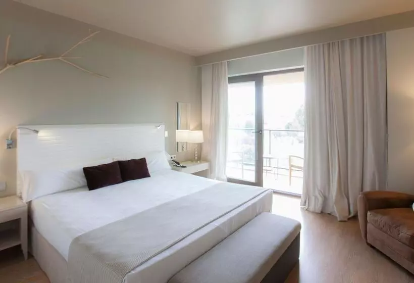 Superior Room with Terrace, Vincci Valdecanas Golf