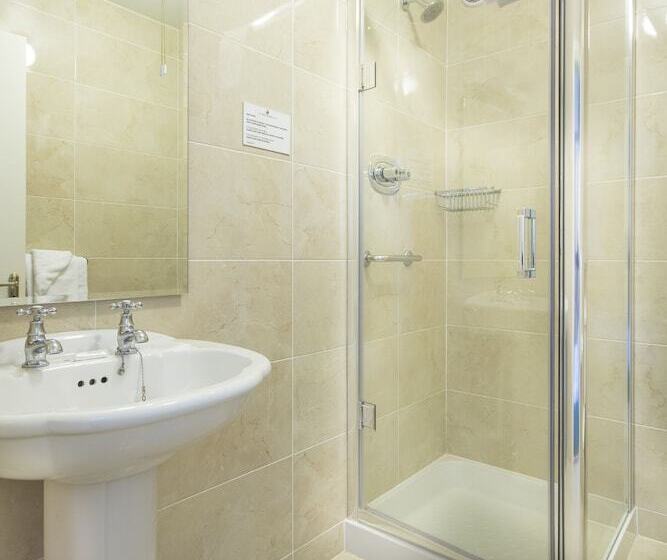 스탠다드 룸, The Western