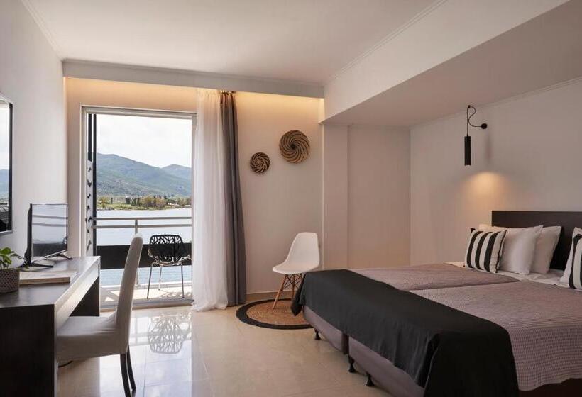 اتاق استاندارد با چشمانداز دریا, Xenia Poros Image