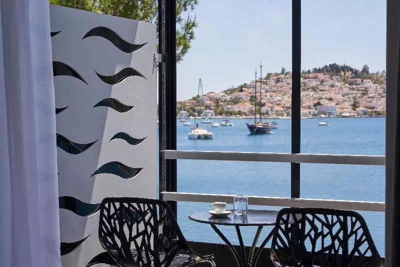اتاق سوپریور با چشم‌انداز دریا, Xenia Poros Image