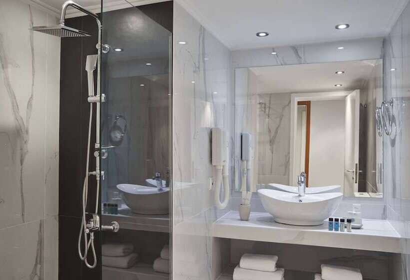 سوییت سینیور با چشمانداز دریا, Xenia Poros Image